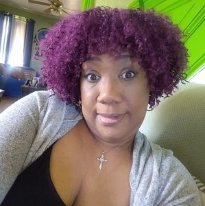 Meet your Posher, Mina